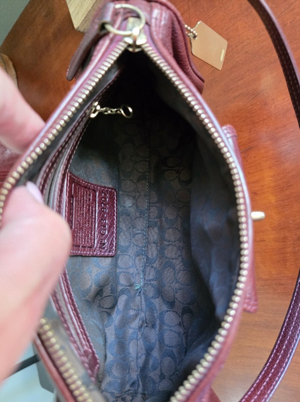 Coach 9707 Glazed Water Buffalo Roll Barrel Bag Mahogany Leather Vintage - Picture 14 of 16